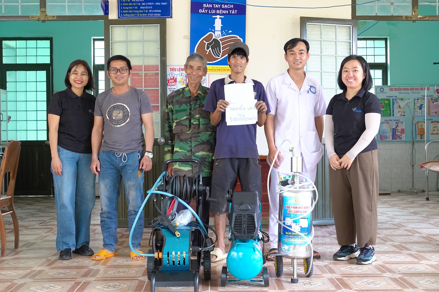 Hơn 450 triệu đồng hỗ trợ sinh kế cho người khuyết tật tại Quảng Ngãi 